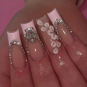 24 pcs Glossy Pink French Style Fake Nails with Flower Heart and 3D Rhinestone